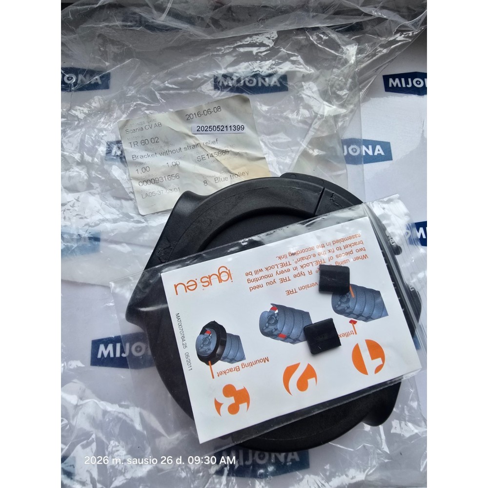 Igus BRACKET WITHOUT STRAIN RELIEF TR.60.02 TR 70 004 (New old stock)