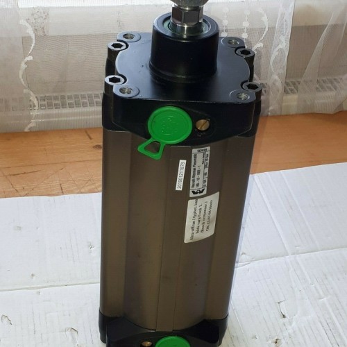 Rexroth Mecman 10Bar 96W35 PNEUMATIC CYLINDER 168 10 1602 1 (New old stock) Rexroth Mecman 10Bar 96W35 PNEUMATIC CYLINDER 168 10 1602 1 (New old stock)