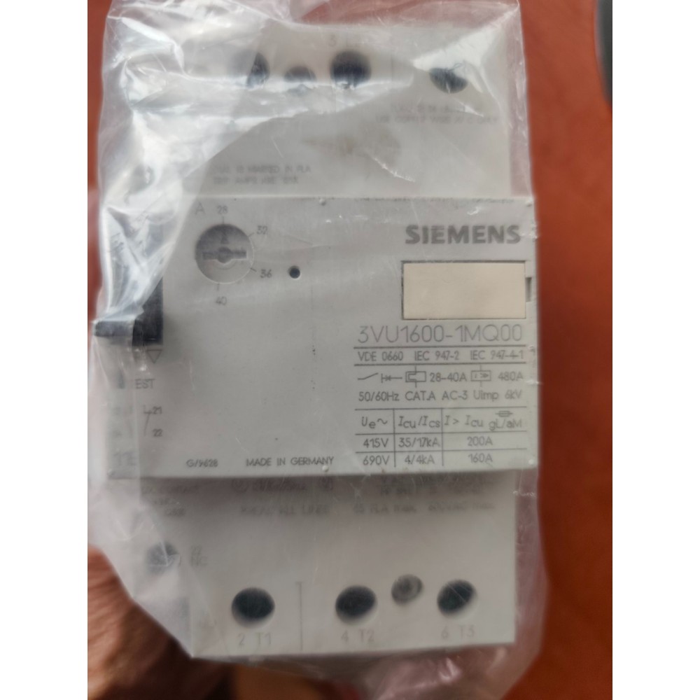 Siemens Manual Motor Controller 3VU1600 1MQ00 28 40A 480A (new old stock) Siemens Manual Motor Controller 3VU1600 1MQ00 28 40A 480A (new old stock)
