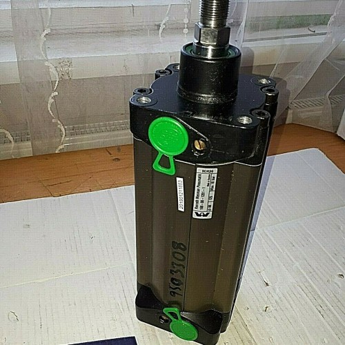 Rexroth Mecman 10Bar 96W36 PNEUMATIC CYLINDER 168 08 1201 1 (New old stock) Rexroth Mecman 10Bar 96W36 PNEUMATIC CYLINDER 168 08 1201 1 (New old stock)