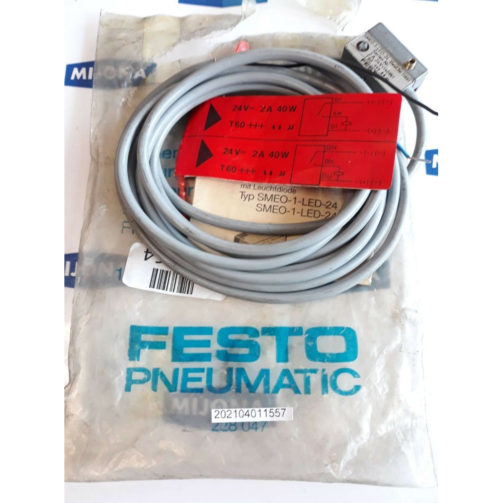 FESTO SMEO 1 LED 24 Proximity switch 2A 24V 40W 11881 (NEW OLD STOCK)