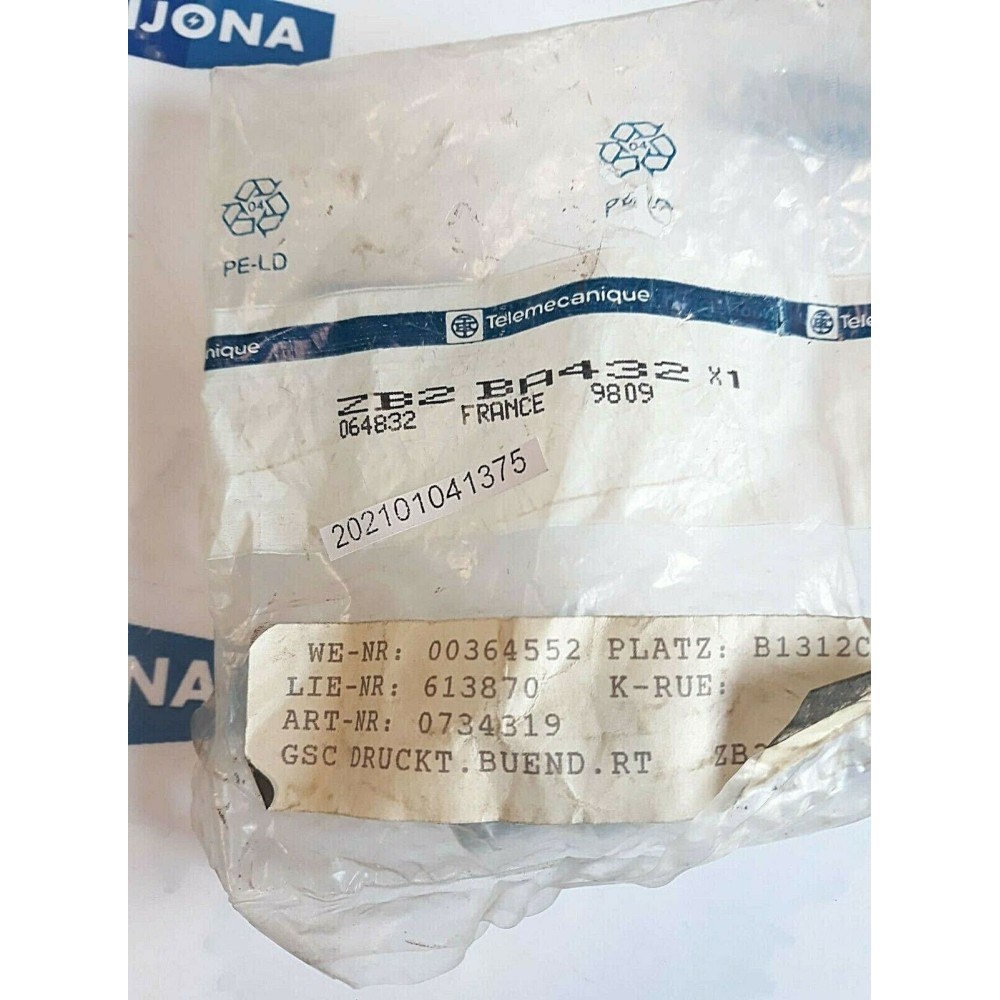 TELEMECANIQUE Schneider ZB2 BA432 switch head metal RED ZB2BA432