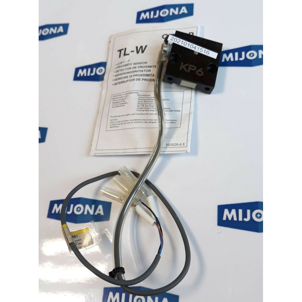 OMRON TL W3MB1 12-24VDC / TL W3MB1 PROXIMITY SENSOR SHINJO KP6 ~0,3m