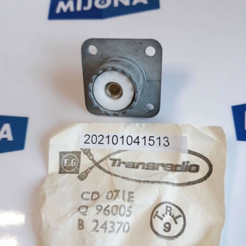 Transradio connector CD 071E Q 96005 B 24370 (New old stock)