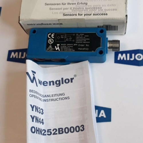 WENGLOR YN44PA3 REFLEX SENSOR 10-30VDC 200mA 400mm