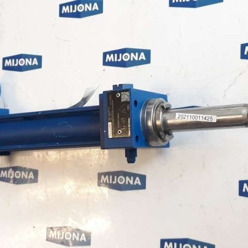 Rexroth bosch R900999T33 FD 95927 CGT3ME5 25 18 100Z30 CYLINDER NEW OLD STOCK