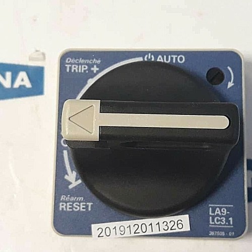 Schneider DISCONNECT SWITCH HANDLE LA9 LC3.1  (new old stock)
