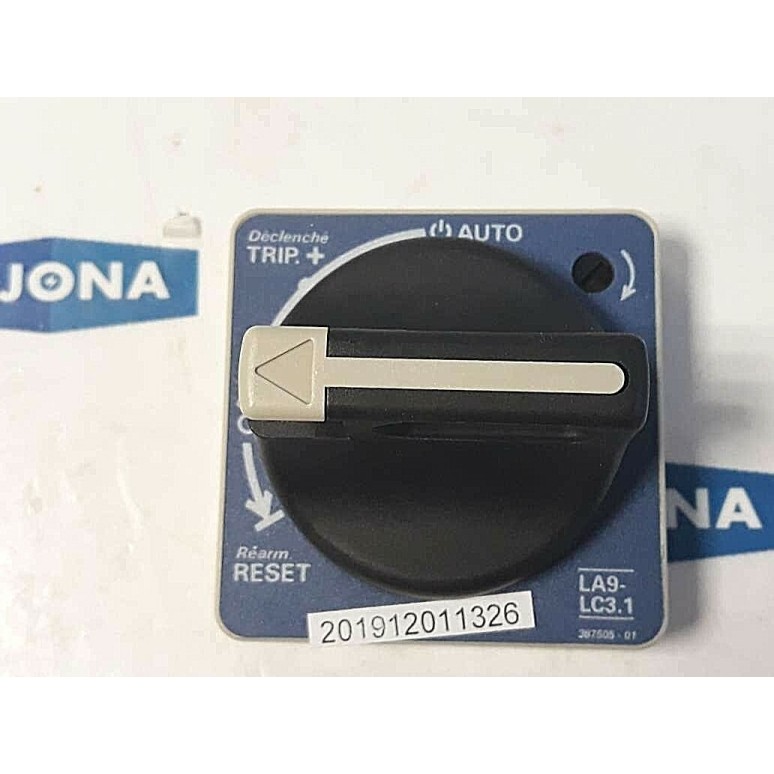 Schneider DISCONNECT SWITCH HANDLE LA9 LC3.1 (new old stock) Schneider DISCONNECT SWITCH HANDLE LA9 LC3.1 (new old stock)