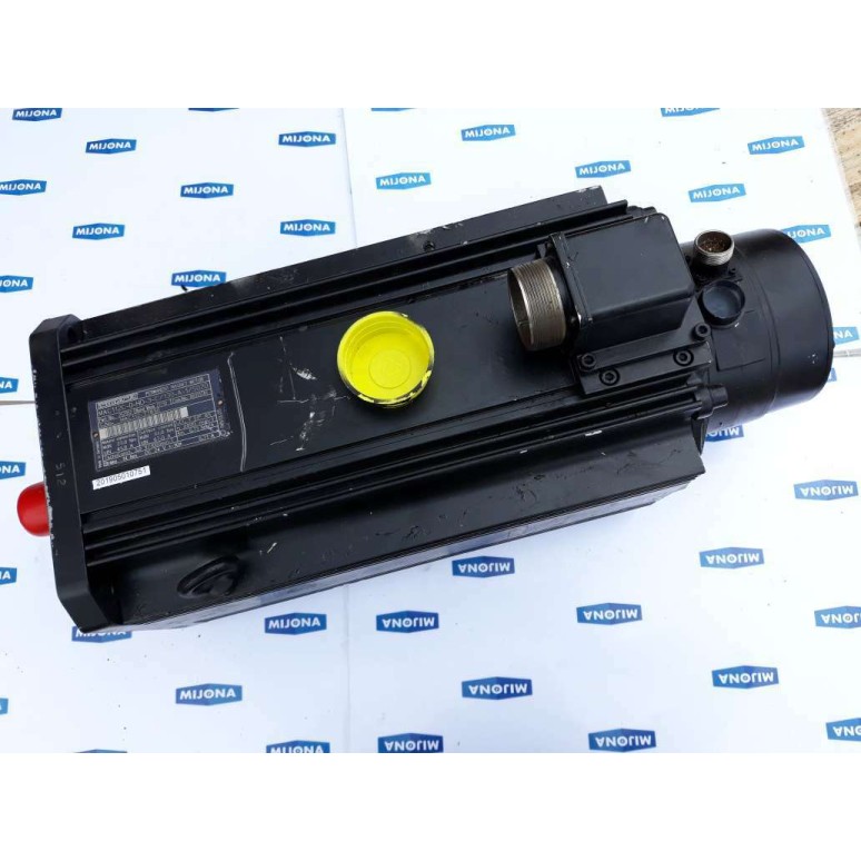 INDRAMAT servomotor MAC112B 0 HD 3 C 130 A 1 S020 Ser.no.MAC112 77830 INDRAMAT servomotor MAC112B 0 HD 3 C 130 A 1 S020 Ser.no.MAC112 77830