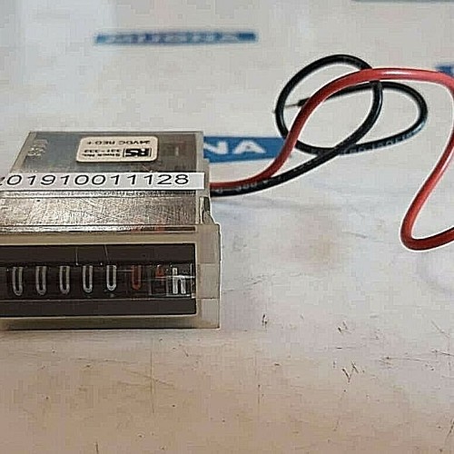 RS COMPONENTS 331 332 MINIATURE PANEL 24VDC RED+ (new old stock) RS COMPONENTS 331 332 MINIATURE PANEL 24VDC RED+ (new old stock)