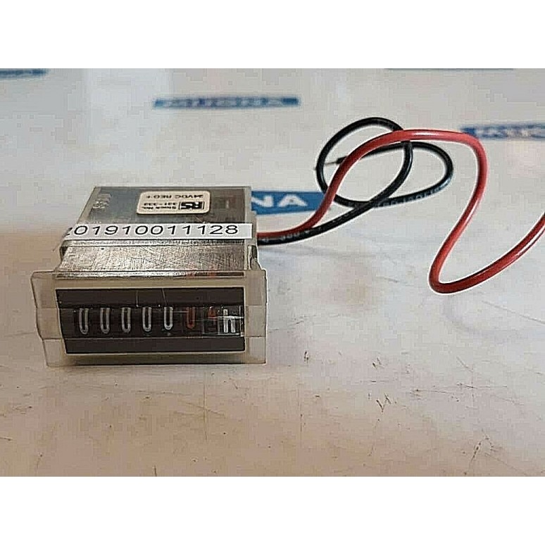 RS COMPONENTS 331 332 MINIATURE PANEL 24VDC RED+ (new old stock) RS COMPONENTS 331 332 MINIATURE PANEL 24VDC RED+ (new old stock)
