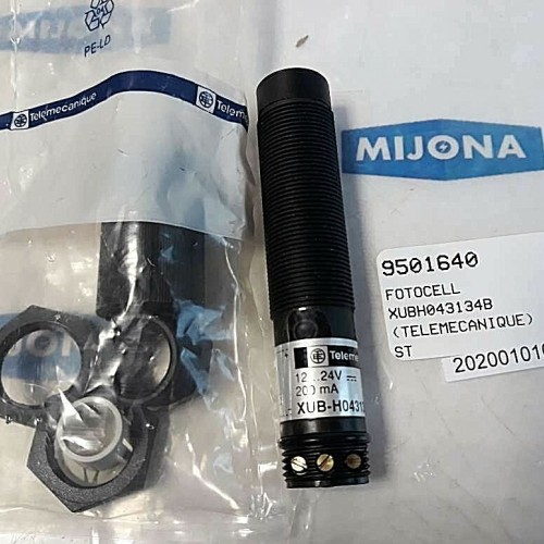 Telemecanique XUB H043134B 12..24V DC Photoelectric sensor (New old stock)