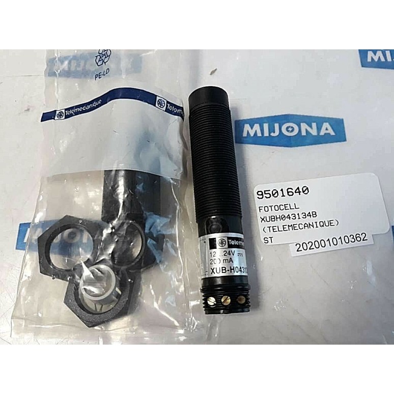 Telemecanique XUB H043134B 12..24V DC Photoelectric sensor (New old stock)