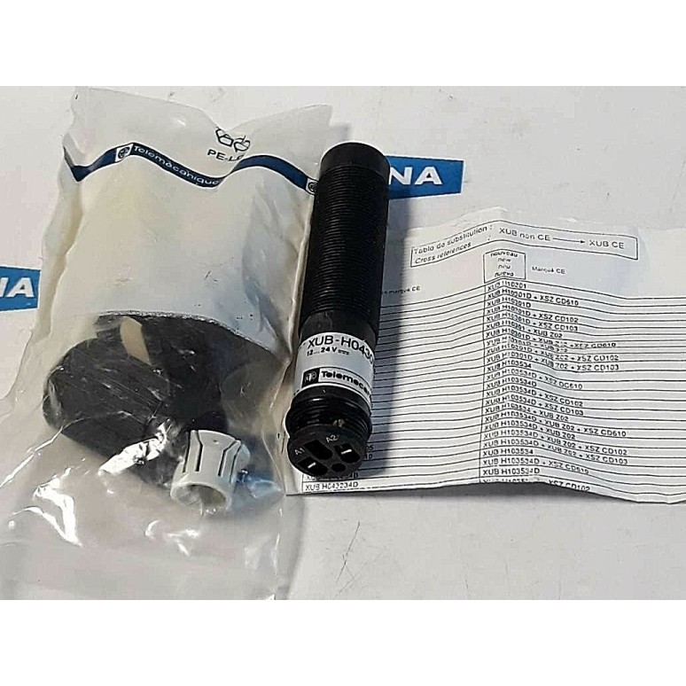 Telemecanique XUB H0430B 034451 12..24V DC Photoelectric sensor (New old stock)