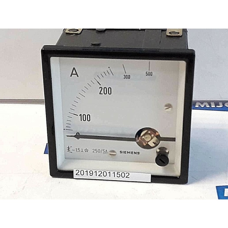 SIEMENS Ampermeter  AC 0-500A 250/5A 72x72mm (New old stock)