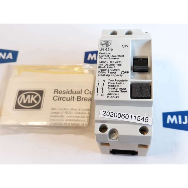 MK logic plus LN 6316 CIRCUIT BREAKER 240V B S 4293 16A DOUBLE POL NEW OLD STOCK
