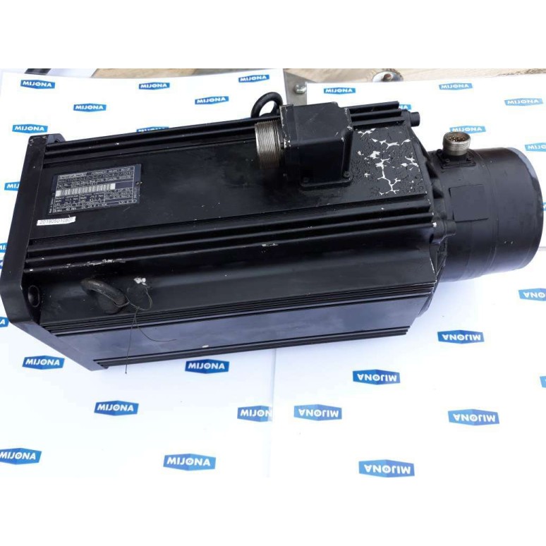 INDRAMAT servomotor MAC112B 0 LD 3 C 130 A 2 S013 Ser.no.MAC112 77817 INDRAMAT servomotor MAC112B 0 LD 3 C 130 A 2 S013 Ser.no.MAC112 77817