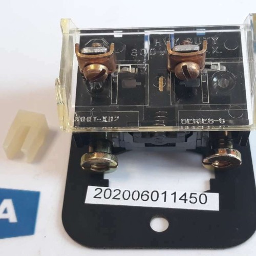ALLEN BRADLEY 800T XD2 Contact block SER C 600V AC (NEW OLD STOCK)