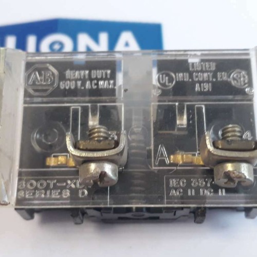ALLEN BRADLEY 800T XD1 Contact block SER D 600V AC IEC 337 1 AC11(NEW OLD STOCK)