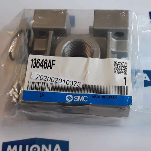SMC 136 46 AF 1/2 WITH MOUNTING CLIPS 13646AF