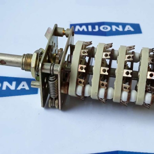NSF 580 7453 ROTARY SWITCH (New old stock)