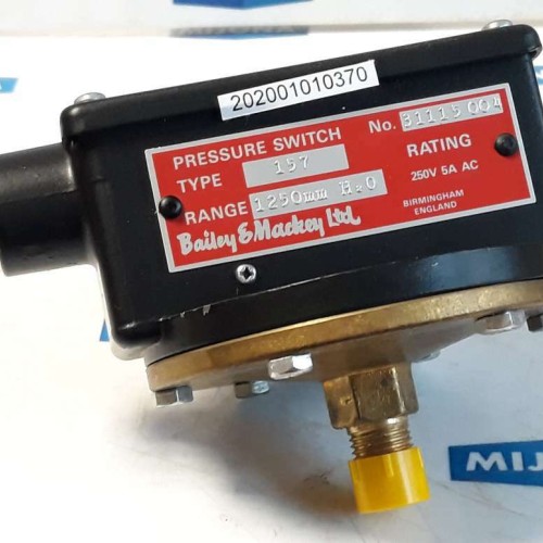 BAILEY & MACKEY Type 157 1250mm H20 Pressure switch 250V 5A AC (new old stock)