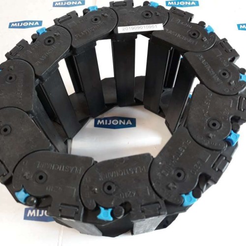 Plastichain 4210 Cable drag chain Energieführungskette Segments11 New old stock