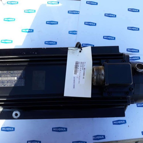 INDRAMAT servomotor MAC112C 0 HD 3 C 130 A 1 S020 Ser nr MAC112 77832 INDRAMAT servomotor MAC112C 0 HD 3 C 130 A 1 S020 Ser nr MAC112 77832