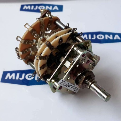 NSF 523 3682 ROTARY SWITCH (New old stock)