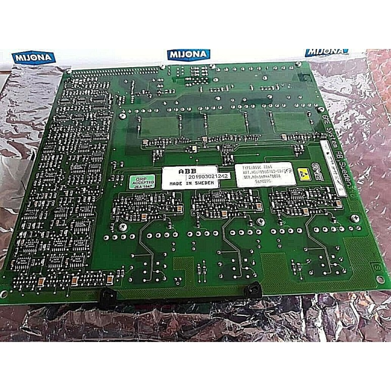 ABB DSQC 236G YB560103 CD 24 Servo Control Modul Rectifier Board (new old stock) ABB DSQC 236G YB560103 CD 24 Servo Control Modul Rectifier Board (new old stock)