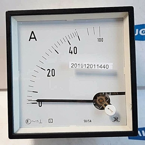 Amperemeter TYPE NW96 AC 0-100 A CAT III 300V 96x96 50/5A 96x96 mm