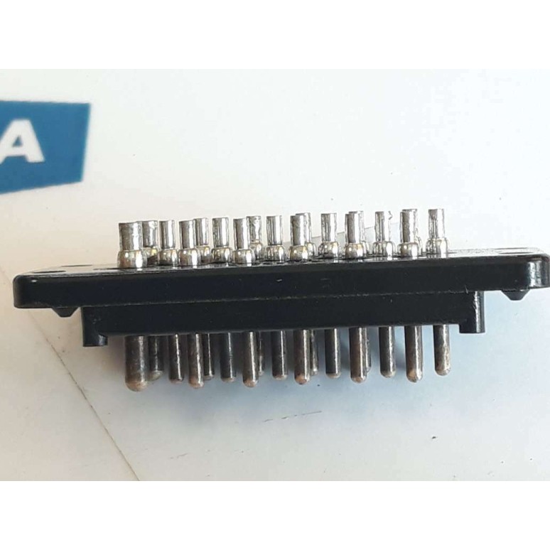 M.M LTD Z 562504 CONNECTOR (NEW OLD STOCK)