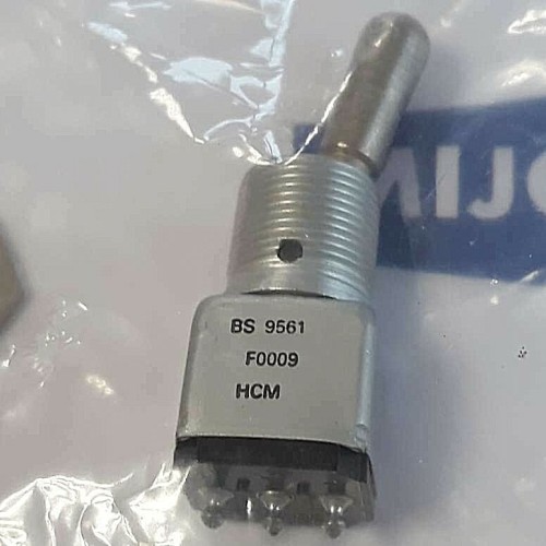 HONEYWELL 9327 911TW1 3 TOGGLE micro Switch ON/ON BS 9561 F009 HCM NEW OLD STOCK HONEYWELL 9327 911TW1 3 TOGGLE micro Switch ON/ON BS 9561 F009 HCM NEW OLD STOCK