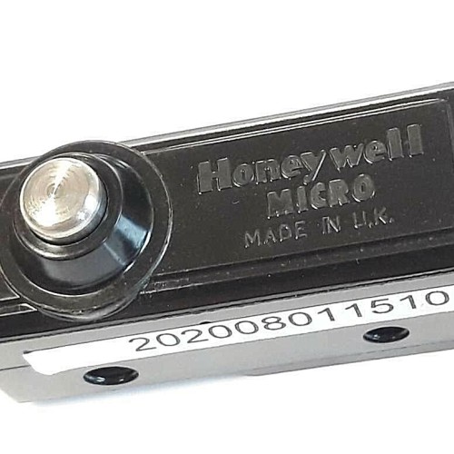 Honeywell BZ 2RDN930 MICRO SWITCH 10A 125-480VAC (NEW OLD STOCK) Honeywell BZ 2RDN930 MICRO SWITCH 10A 125-480VAC (NEW OLD STOCK)