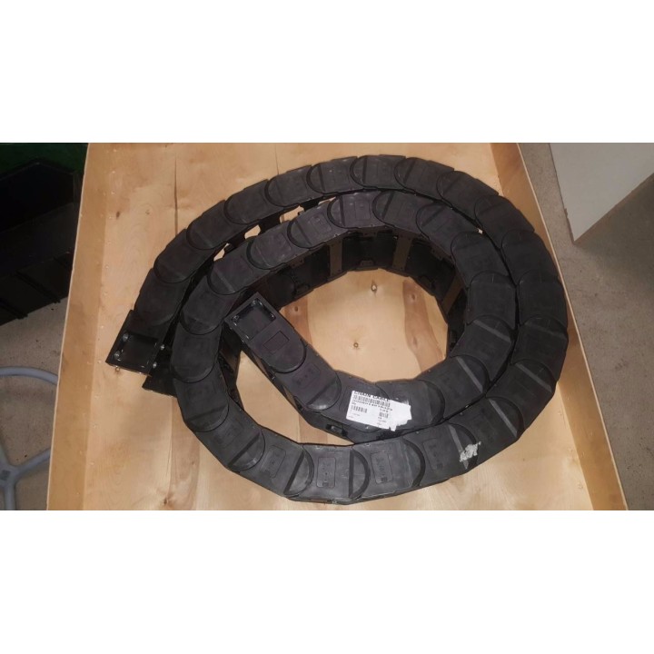 IGUS Black Plastic Drag Chain Cable Carrier 4040C.01.200 IGUS Black Plastic Drag Chain Cable Carrier 4040C.01.200