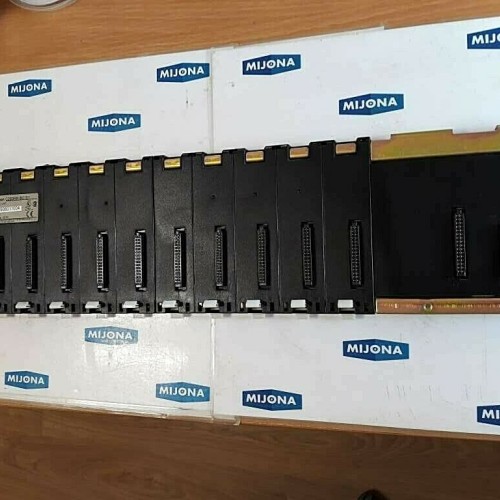 OMRON C200HW BC101 BASE UNIT 1078N Basiseinheit OMRON C200HW BC101 BASE UNIT 1078N Basiseinheit