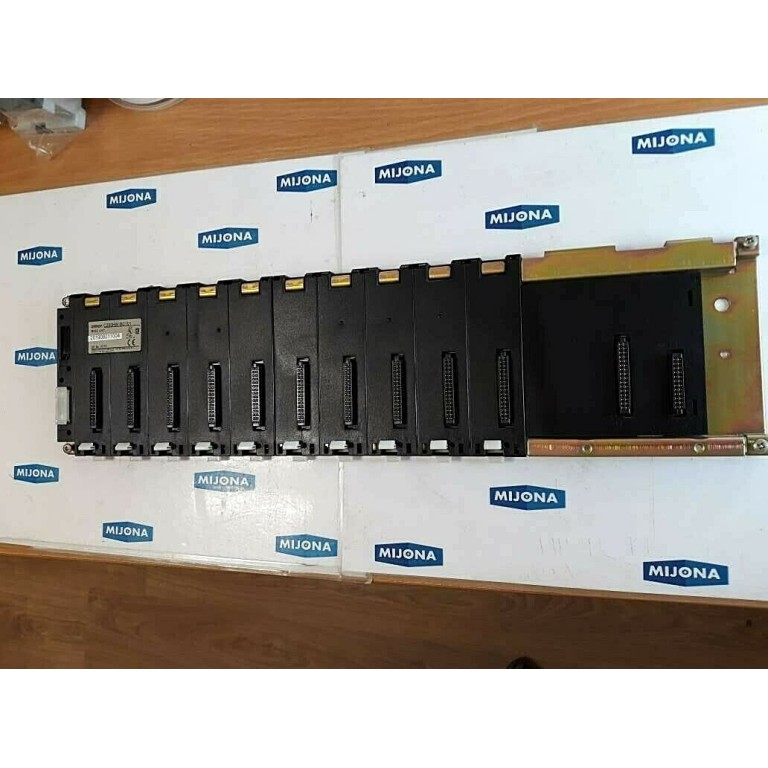 OMRON C200HW BC101 BASE UNIT 1078N Basiseinheit OMRON C200HW BC101 BASE UNIT 1078N Basiseinheit
