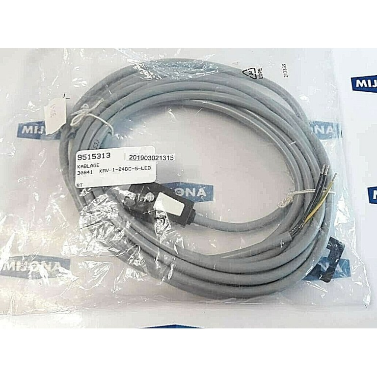 FESTO KMV 1 24DC 5 LED 30941 24V cable Kabel (New old stock) FESTO KMV 1 24DC 5 LED 30941 24V cable Kabel (New old stock)