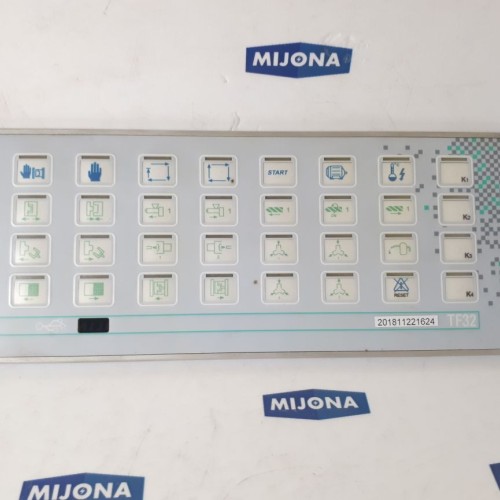 Gefran keyboard TF32 TF32-104-S0-N0-G0 code F040131 SN. 07350686