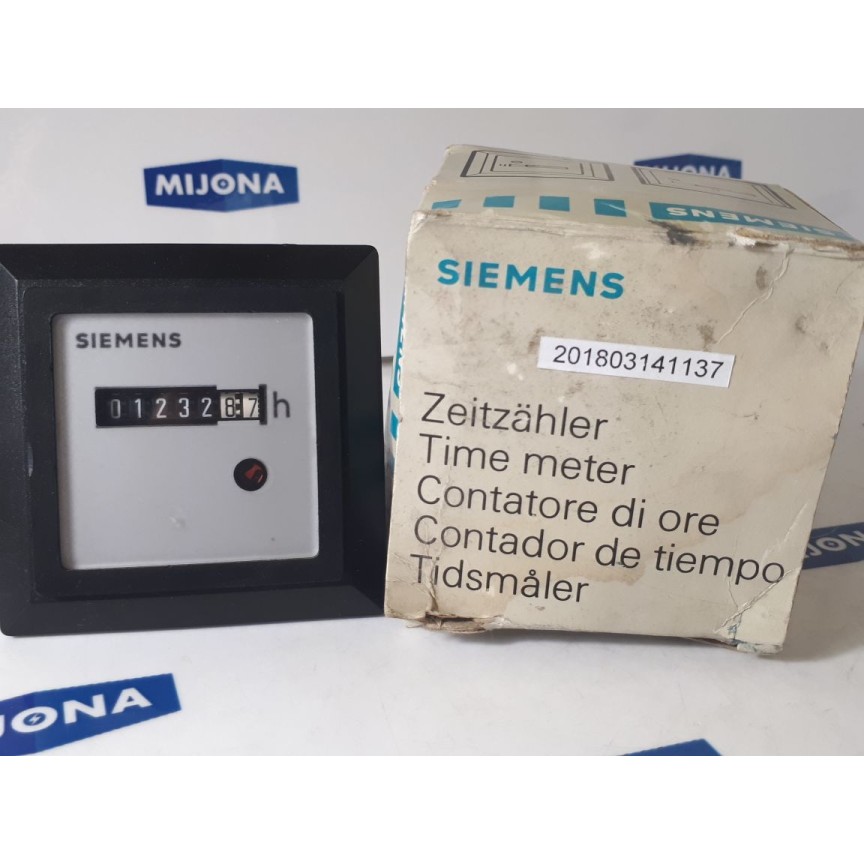 Siemens 7KT5 555-0 100-130V 50Hz time meter Siemens 7KT5 555-0 100-130V 50Hz time meter