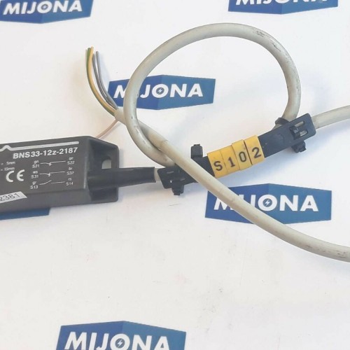 SCHMERSAL BNS33 12z 2187 250mA 3VA W 120VAC DC SAFETY SENSOR SCHMERSAL BNS33 12z 2187 250mA 3VA W 120VAC DC SAFETY SENSOR
