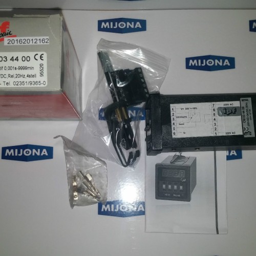 IPF ELECTRONIC Impulszähler CM034440 Multifunktion-Zähler 230VAC 20Hz 4stell