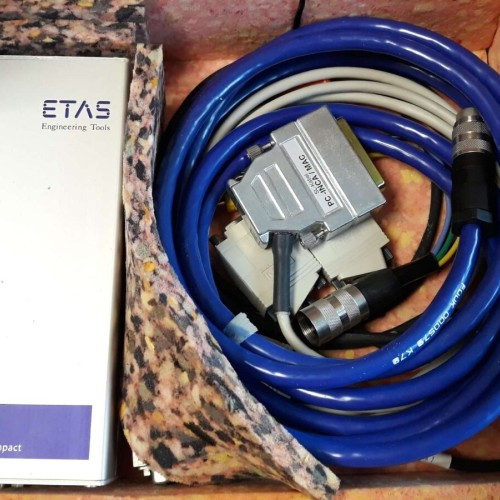 ETAS ENGINEERING TOOLS RS 232 SL PC SIC Y 261 A24 922 SN0274 (New old stock)